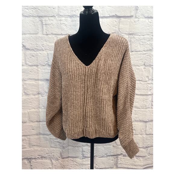 NWT Pink Rose VNeck Soft Tan Brown w Gold Metalic Medium - Picture 1 of 4